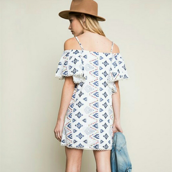 EUC Off the shoulder Embroidered Boho Tunic dress - Picture 3 of 4